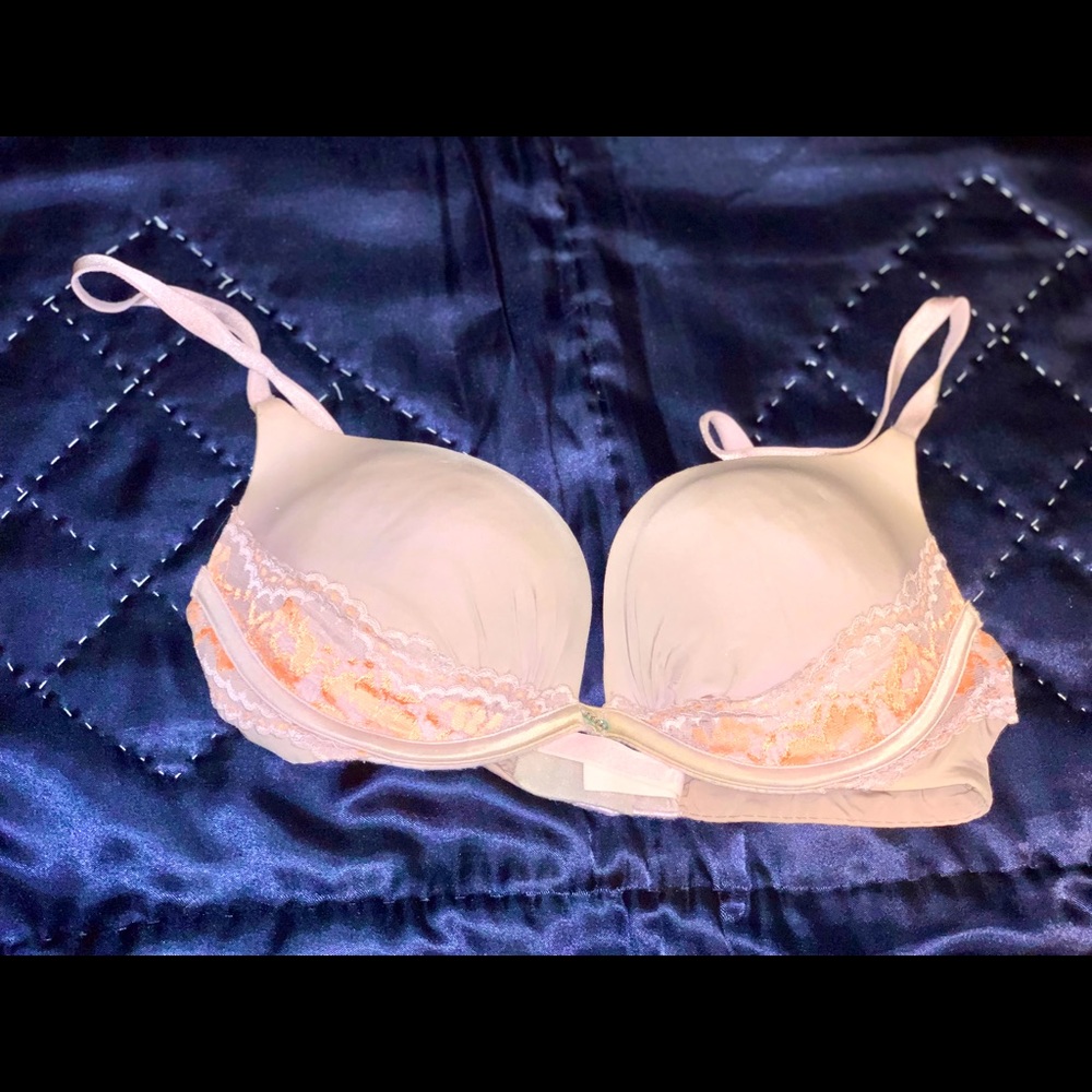 Victoria Secret Push Up Bra 32C